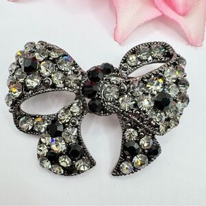 Vintage Sparkling Black Clear Rhinestone Bow Brooch Dramatic Goth Edgy Romantic